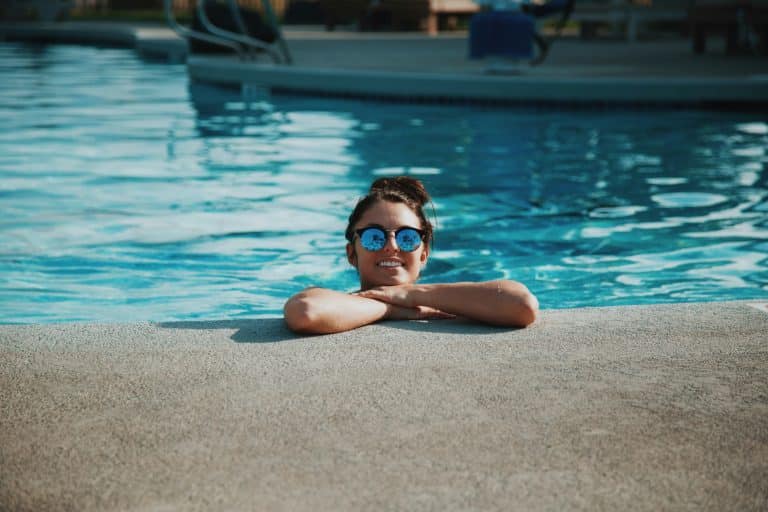 Une piscine