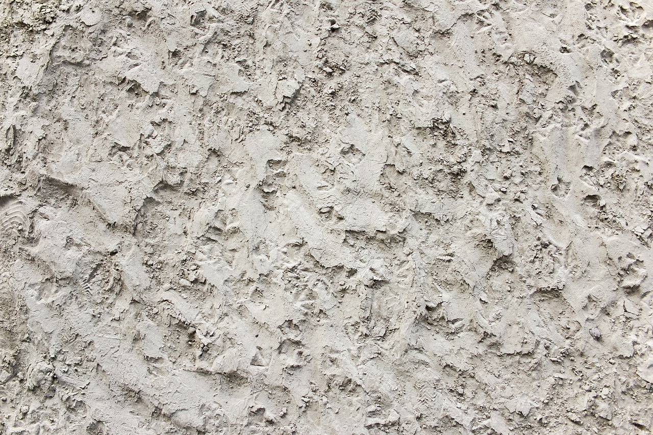 d&eacute;couvrez les erreurs courantes lors de l'installation de dalles en b&eacute;ton et apprenez comment les &eacute;viter pour garantir une finition durable et de qualit&eacute;. ce guide vous aidera &agrave; identifier les probl&egrave;mes potentiels et &agrave; assurer une mise en &oelig;uvre r&eacute;ussie de votre projet.