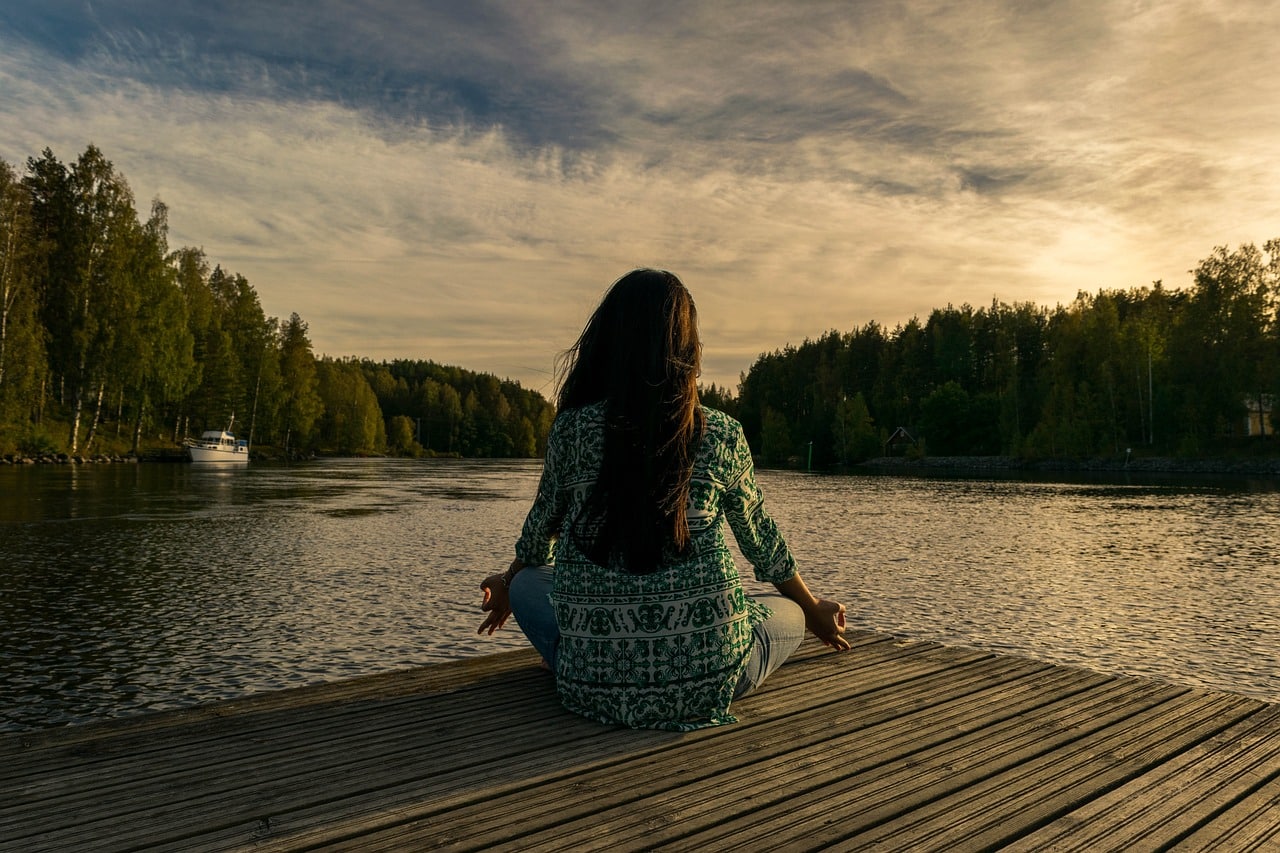 d&eacute;couvrez un havre de paix avec notre jardin de m&eacute;ditation, un espace d&eacute;di&eacute; &agrave; la s&eacute;r&eacute;nit&eacute; et &agrave; la pleine conscience. plongez dans une atmosph&egrave;re apaisante, entour&eacute; de nature, pour revitaliser votre esprit et cultiver votre bien-&ecirc;tre int&eacute;rieur.